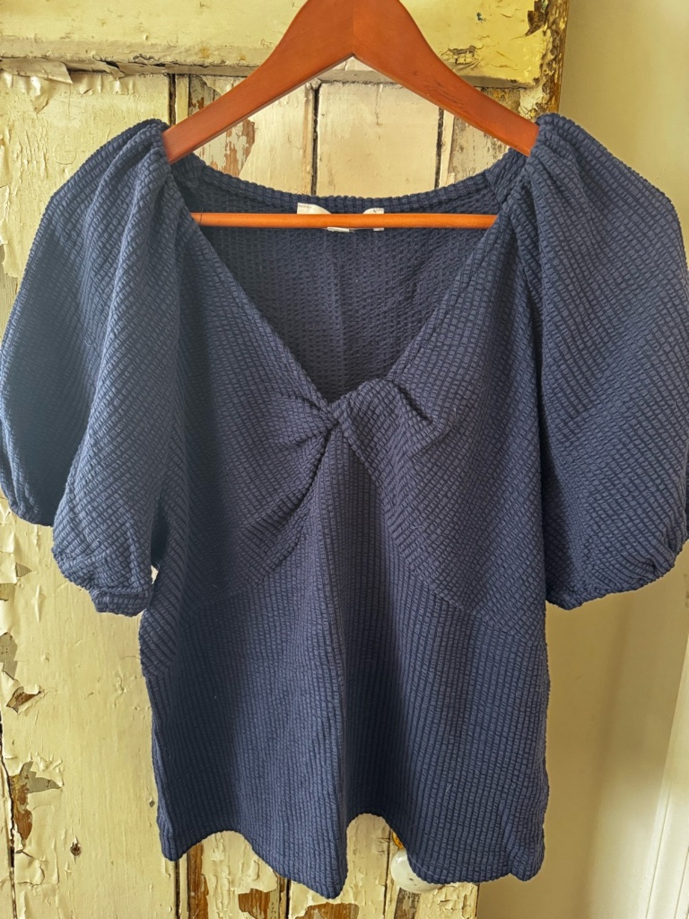 LOFT Navy Textured Puff-Sleeve Blouse